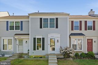 6562 OLD CARRIAGE LN, Alexandria, VA 22315