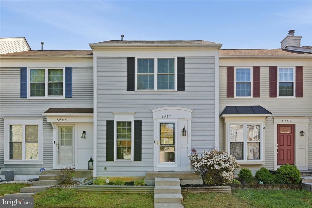 6562 OLD CARRIAGE LN, Alexandria, VA 22315