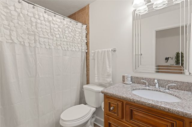 2502 Demere Road 3, St Simons Island, GA 31522