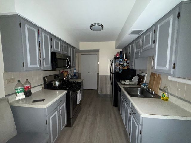 1204 Roth Court 1204, Wheeling, IL 60090