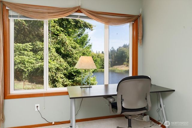 1081 Honeymoon Lake Drive, Greenbank, WA 98253