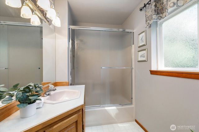 1081 Honeymoon Lake Drive, Greenbank, WA 98253