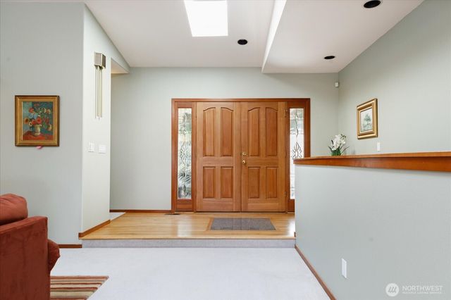 1081 Honeymoon Lake Drive, Greenbank, WA 98253