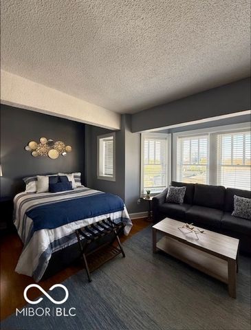 230 E 9th Street 410, Indianapolis, IN 46204