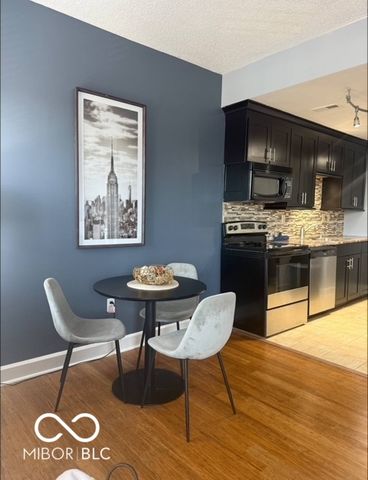 230 E 9th Street 410, Indianapolis, IN 46204