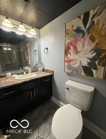 230 E 9th Street 410, Indianapolis, IN 46204