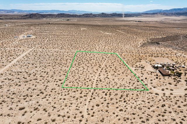 142 Shifting Sands, Joshua Tree, CA 92252