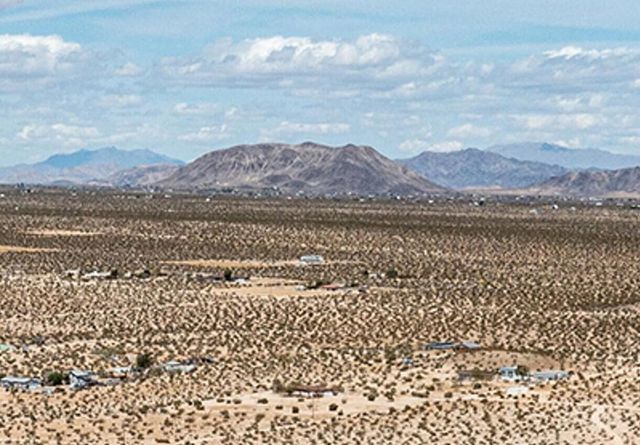 142 Shifting Sands, Joshua Tree, CA 92252