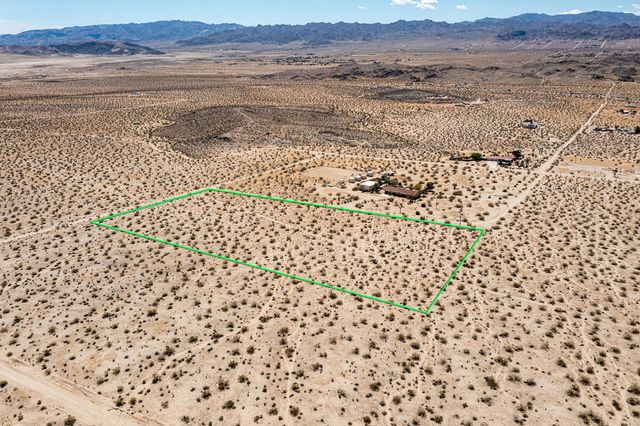 142 Shifting Sands, Joshua Tree, CA 92252