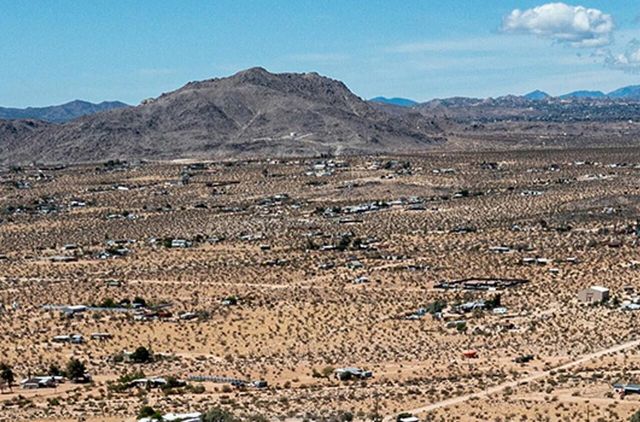 142 Shifting Sands, Joshua Tree, CA 92252