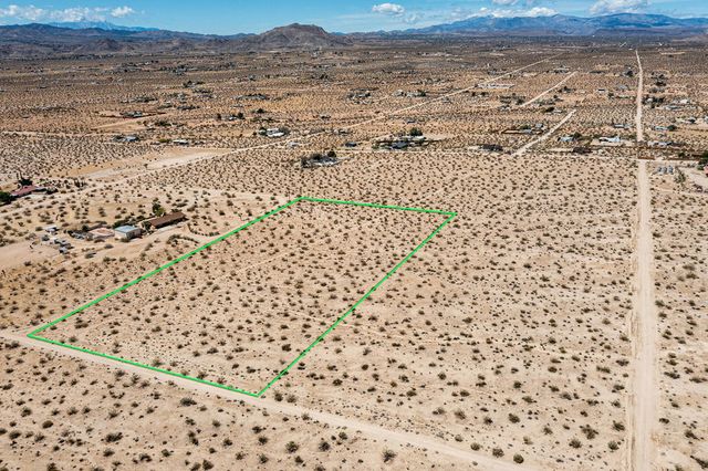142 Shifting Sands, Joshua Tree, CA 92252