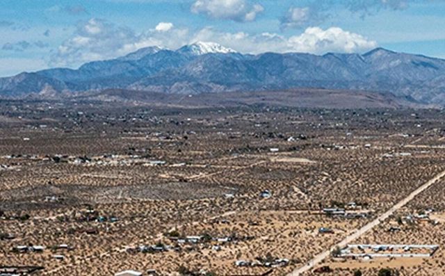 142 Shifting Sands, Joshua Tree, CA 92252