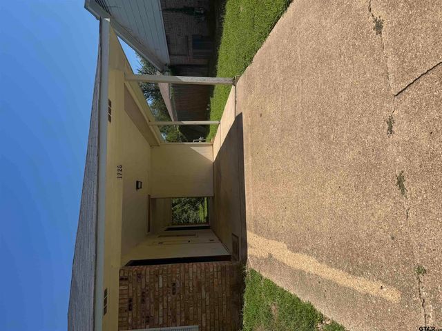 1728 Susan, Tyler, TX 75703