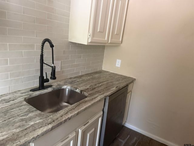 1728 Susan, Tyler, TX 75703
