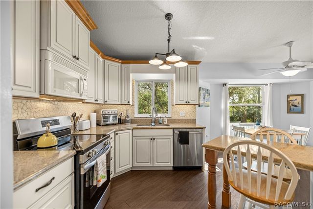 5101 N Wayne Drive, Beverly Hills, FL 34465