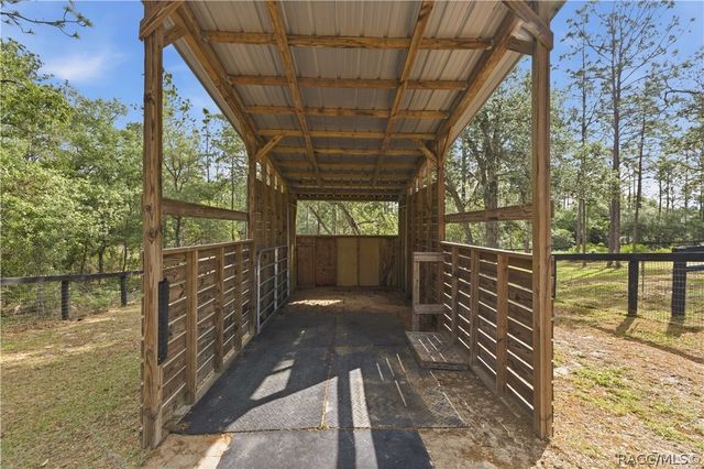 5101 N Wayne Drive, Beverly Hills, FL 34465