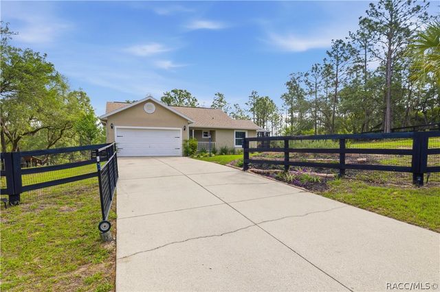 5101 N Wayne Drive, Beverly Hills, FL 34465