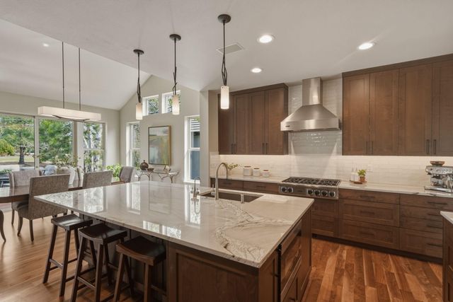 19288 Goose Creek Court, Bend, OR 97702