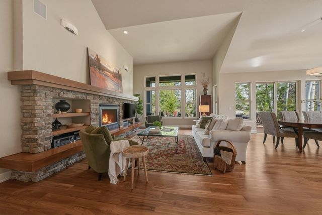 19288 Goose Creek Court, Bend, OR 97702