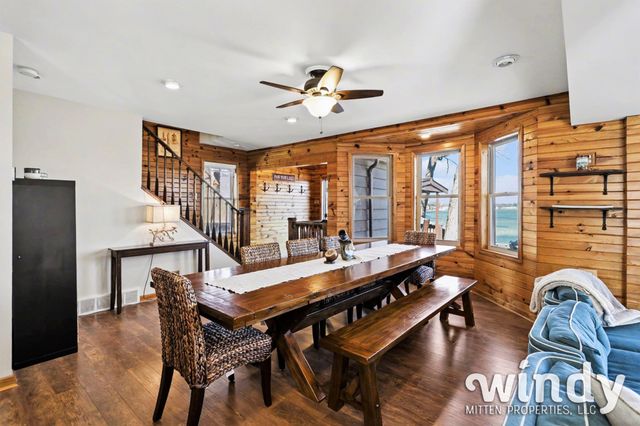 8207 Pokagon Road, Watervliet Twp, MI 49098