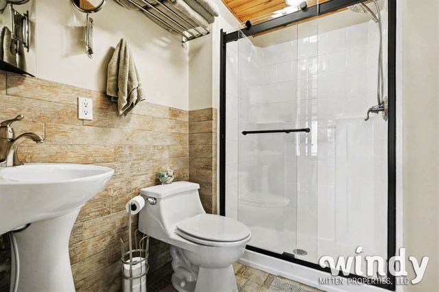 8207 Pokagon Road, Watervliet Twp, MI 49098