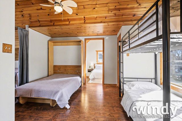 8207 Pokagon Road, Watervliet Twp, MI 49098