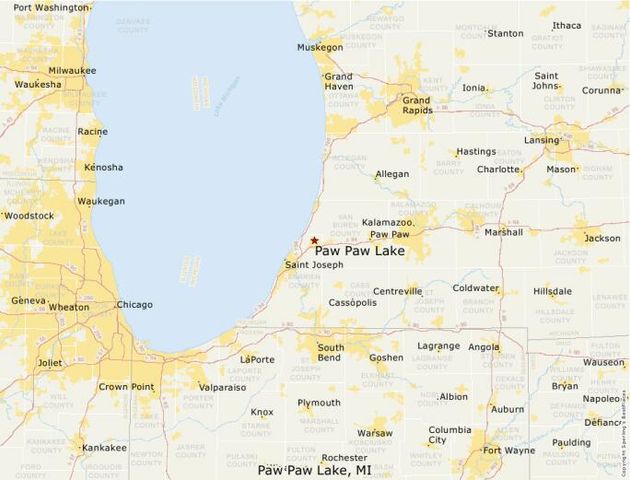 8207 Pokagon Road, Watervliet Twp, MI 49098