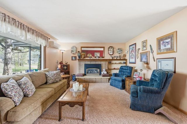 5204 E Granite Point Dr, Spokane, WA 99212