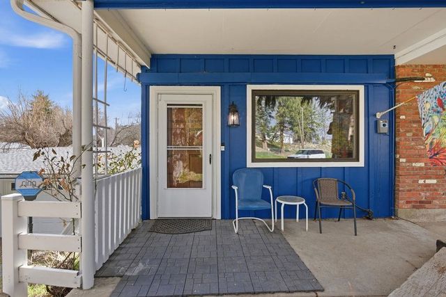5204 E Granite Point Dr, Spokane, WA 99212