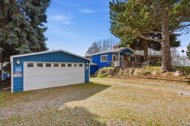 5204 E Granite Point Dr, Spokane, WA 99212