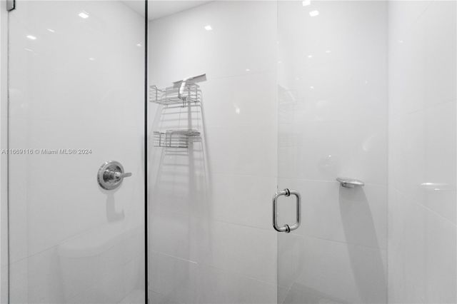 100 Lincoln Rd 1418, Miami Beach, FL 33139