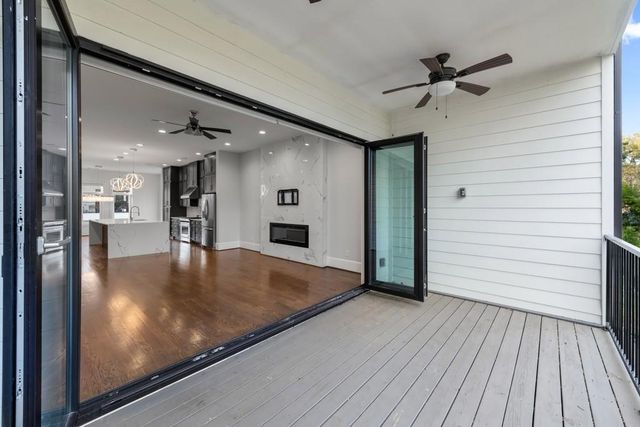 1099 Briar Cove Circle, Atlanta, GA 30329