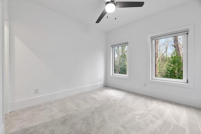 1099 Briar Cove Circle, Atlanta, GA 30329