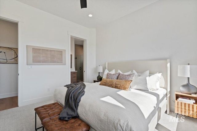 677 N Morning Glory, Eagle, ID 83616