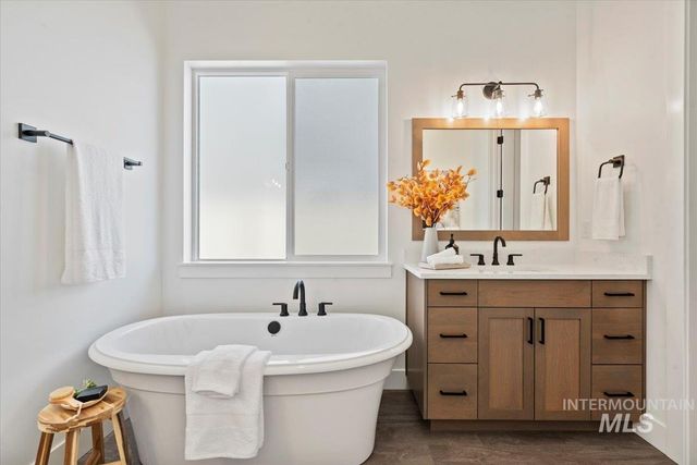 677 N Morning Glory, Eagle, ID 83616