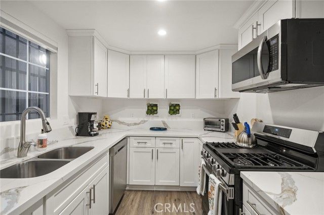 7516 Avalon, Los Angeles, CA 90003