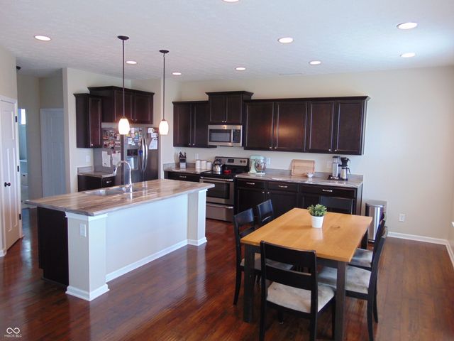 408 Wayles Drive, Pittsboro, IN 46167