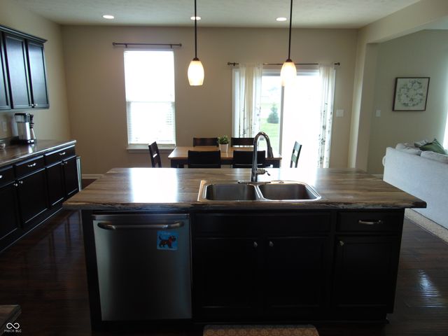408 Wayles Drive, Pittsboro, IN 46167