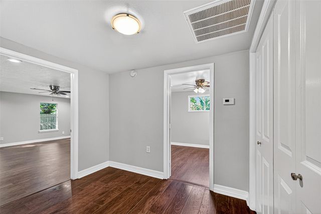 4034 Caplin Street, Houston, TX 77026