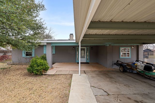 1530 Carson Drive, Mesquite, TX 75149
