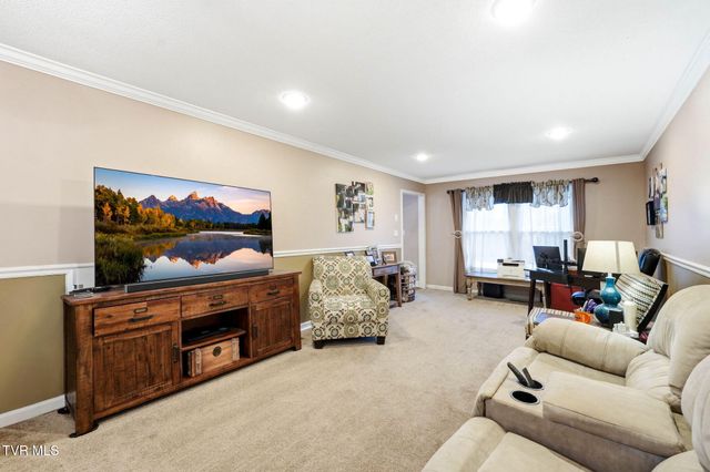 208 Coralwood Drive, Kingsport, TN 37663