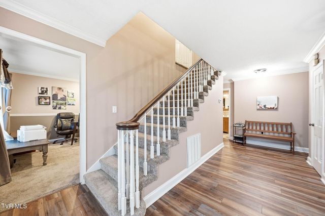 208 Coralwood Drive, Kingsport, TN 37663