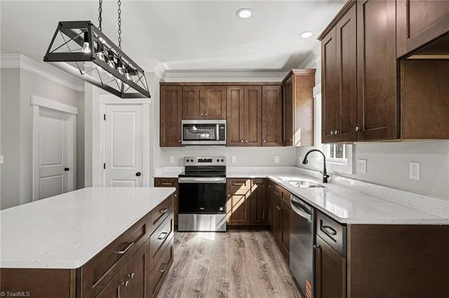 2873 Glowing Wood Trail, Asheboro, NC 27205