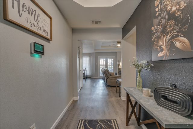 521 Crane Circle, Desoto, TX 75115