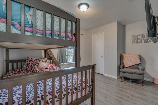 521 Crane Circle, Desoto, TX 75115