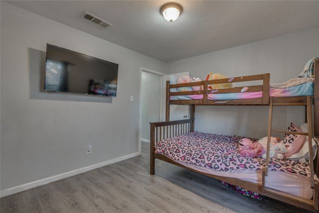 521 Crane Circle, Desoto, TX 75115