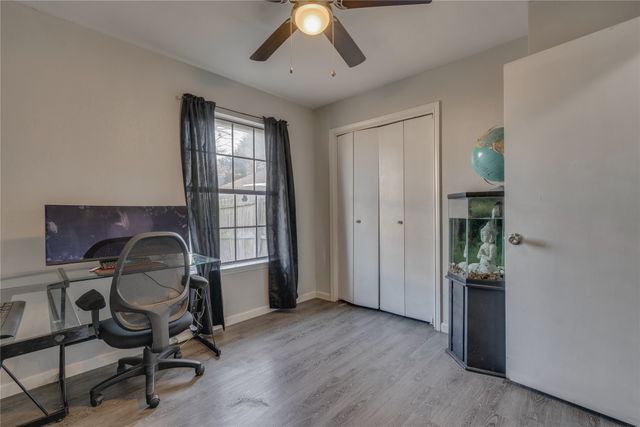 521 Crane Circle, Desoto, TX 75115