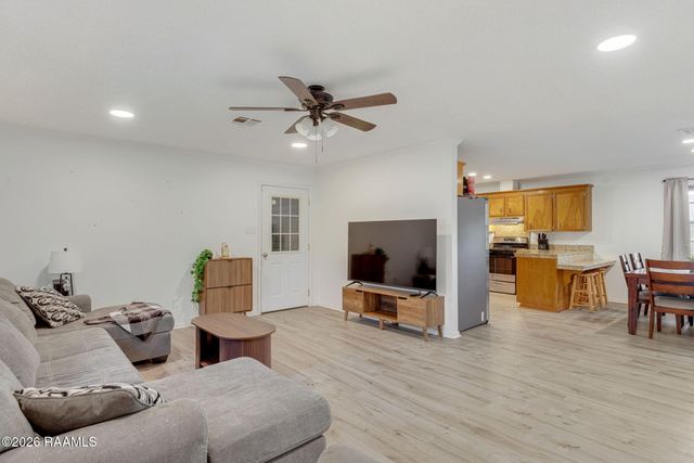 904 Chappuis Avenue, Rayne, LA 70578