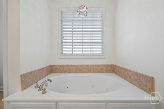 1051 Lane Creek Way, Bishop, GA 30621