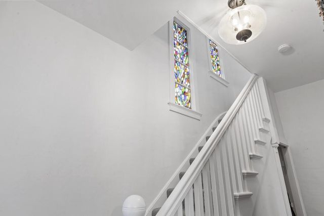 403 W Capitol DRIVE, Hartland, WI 53029